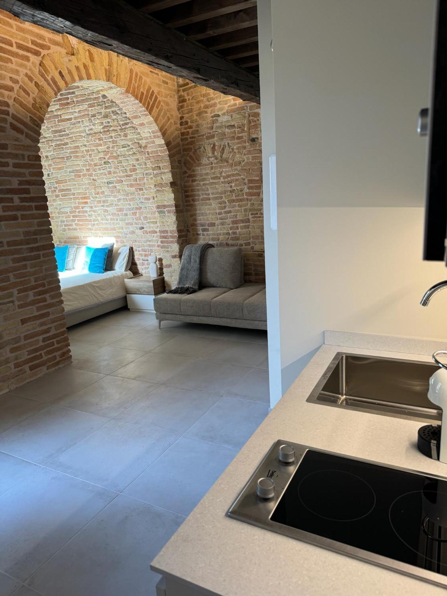 Noua Luxury Studio Apartments 拉文纳 客房 照片