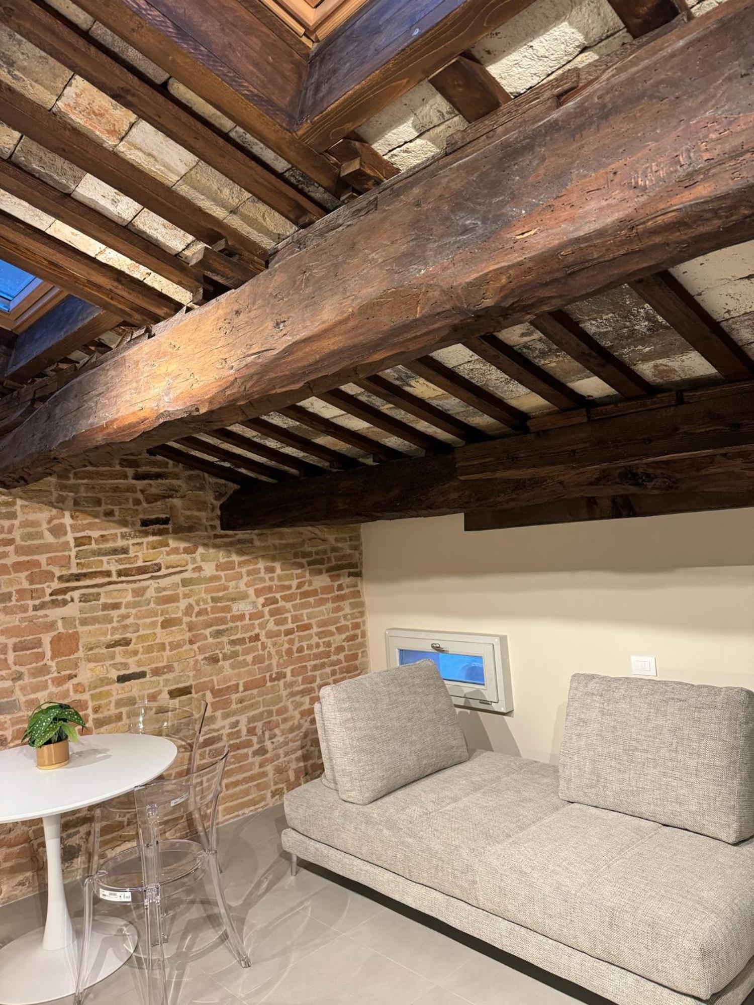 Noua Luxury Studio Apartments 拉文纳 客房 照片